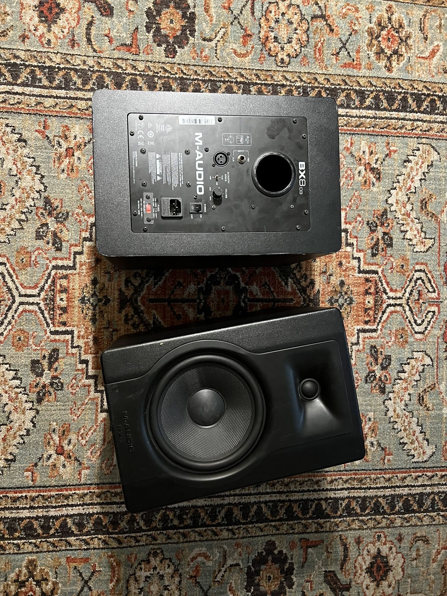 M Audio Bx8 D3 Powered Monitors