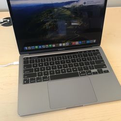 MacBook Pro 13" 2022