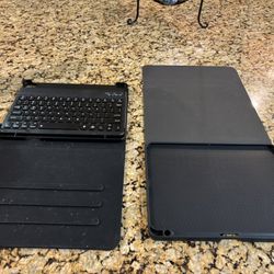iPad Cases and keyboard 