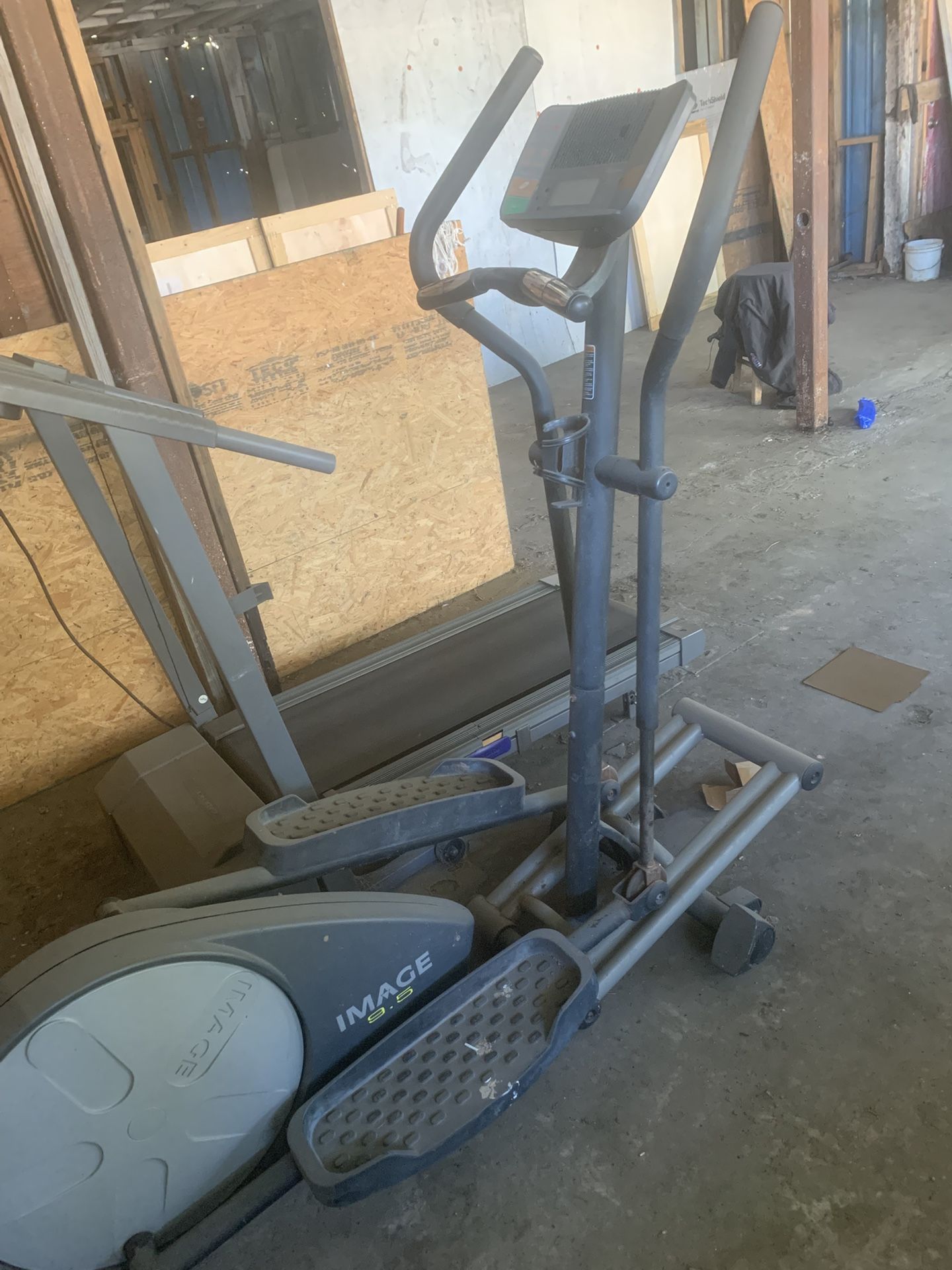 Image 9.5 Elliptical and Cadence DS11 Treadmill