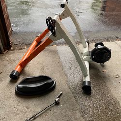 Conquer Indoor Bike Trainer Portable Stand