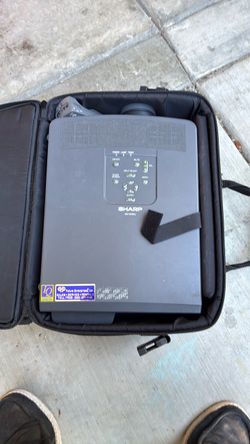 Sharp XG-NV6XU LCD Projector with Carry Case