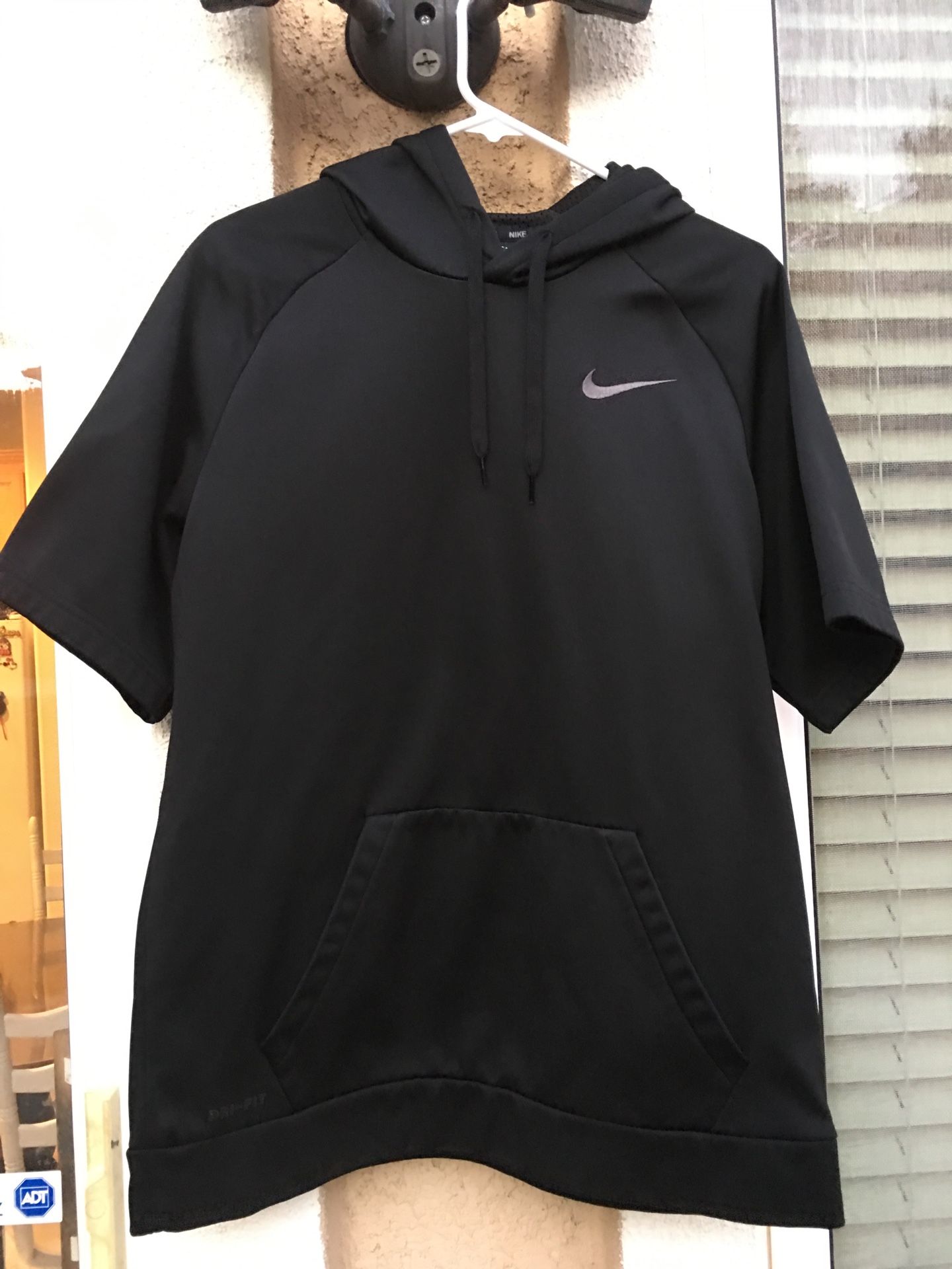 Nike Dri-fit Therma Short Sleeve Basketball Hoodie