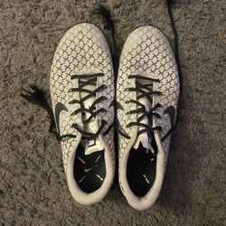 White Nike Metcon Training Shoes 