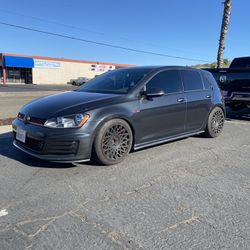 2017 Volkswagen Golf GTI