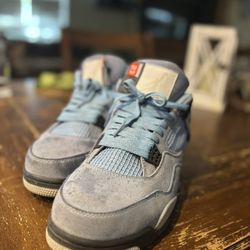 Jordan 4 Unc