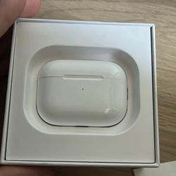 AirPod Pro (2nd Generation) with MagSafe Charging Case (USB-C)