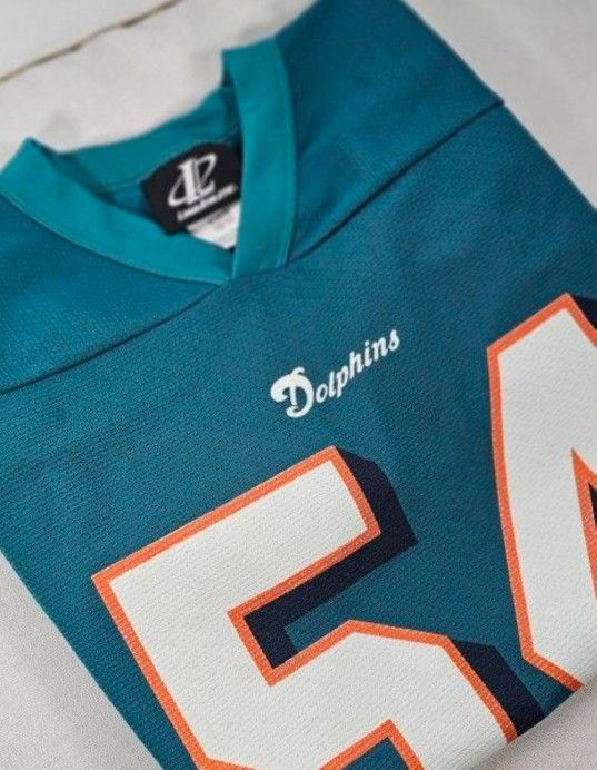 Miami Dolphins Zach Thomas 54 NFL Football On Field Vtg Jersey Short Sleeved T Shirt Youth - Size Boys / Unisex M 10/12.
