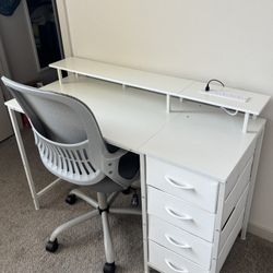 47 Inch Computer Desk with Power Outlets and LED Lights