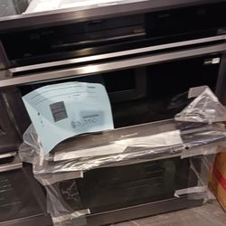 Samsung 30 in. Smart Microwave Combination Wall Oven with Steam Cook 