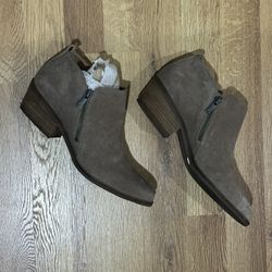 9.5 Booties