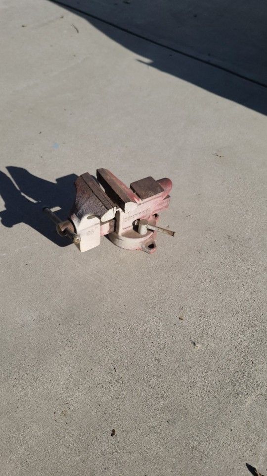 6 Inch Bench Vice