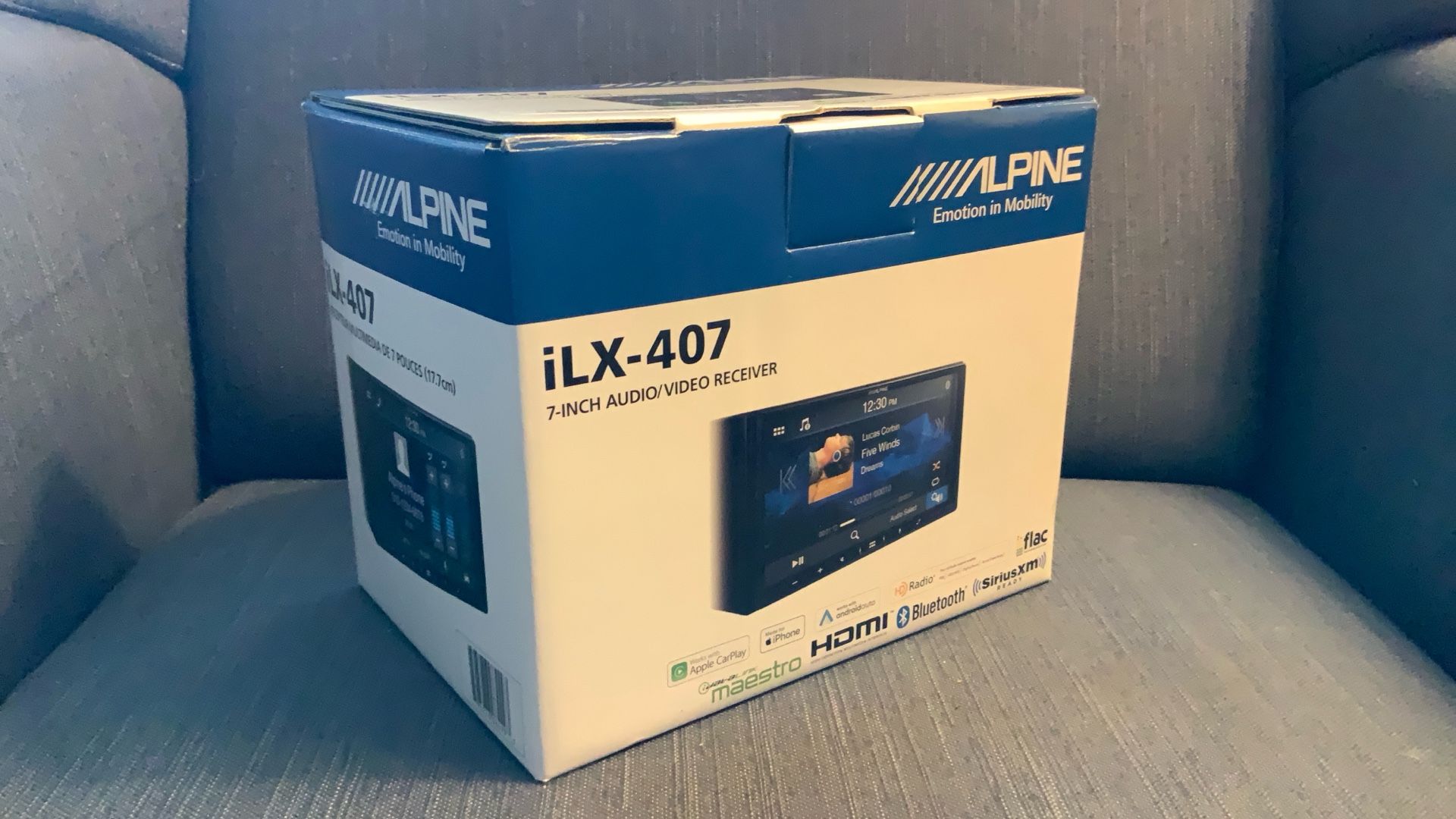 Alpine iLX-407 7-inch AUDIO/VIDEO RECEIVER