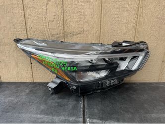 2020 2021 2022 2023 2024 2025 NISSAN VERSA RIGHT SIDE HEADLIGHT OEM USED