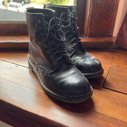 Doc Marten Boots Vegan Size 9