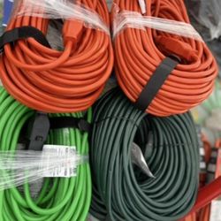 Extension Cord 100 Ft   16 Guage 