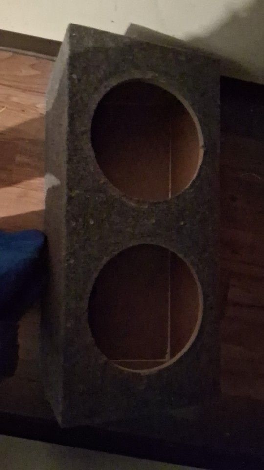 Dual 12 Inch Subwoofer Box