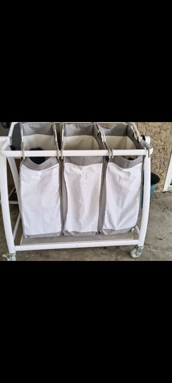 Canasta para la ropa