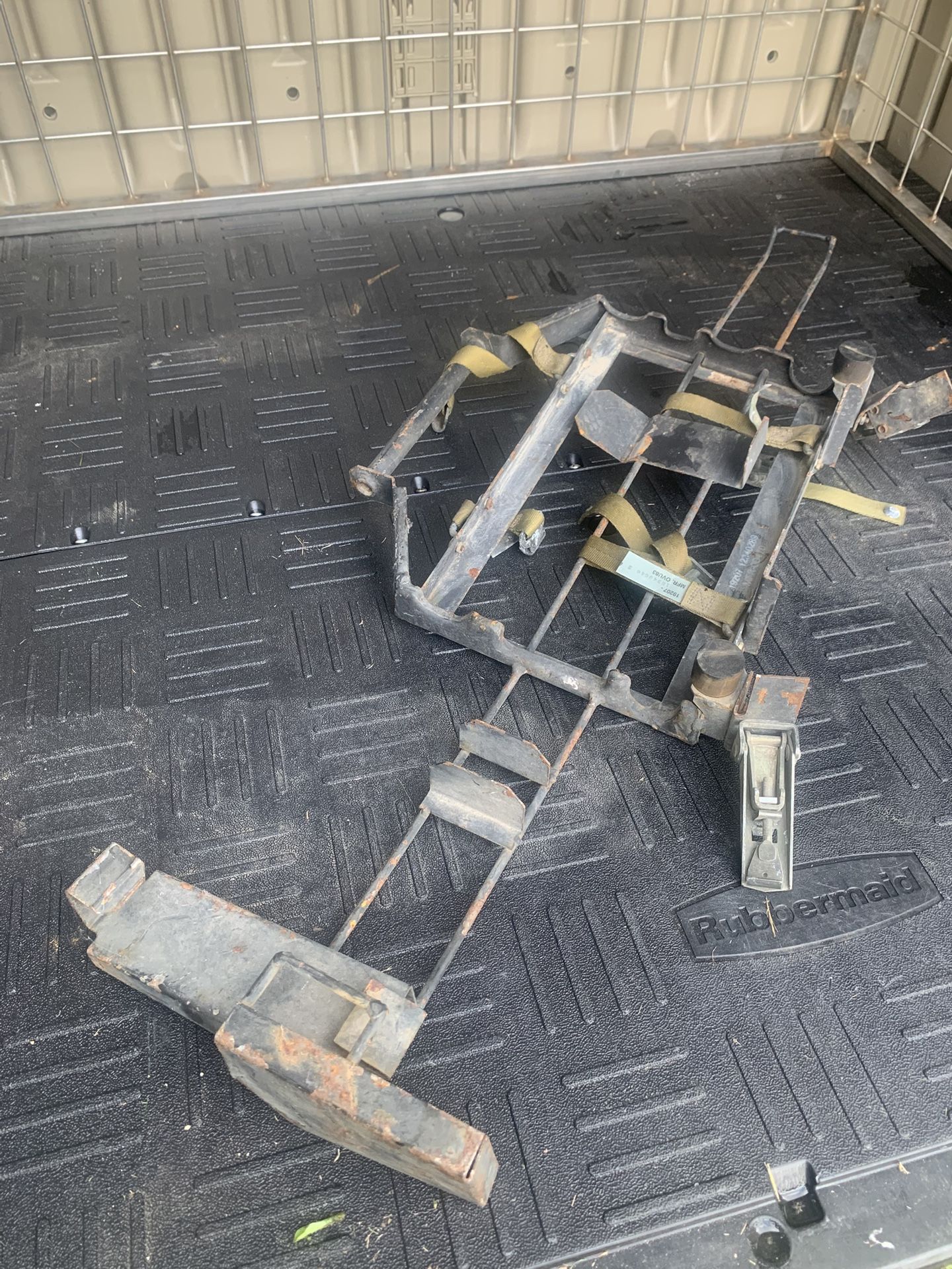 H1 Hummer tool rack