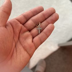 14k Cross Earring 