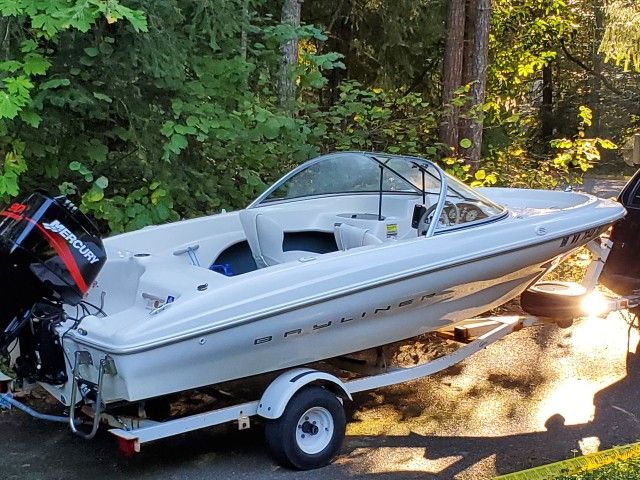 2000 Bayliner Capri 1600