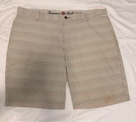 Tommy Bahama Shorts size 40