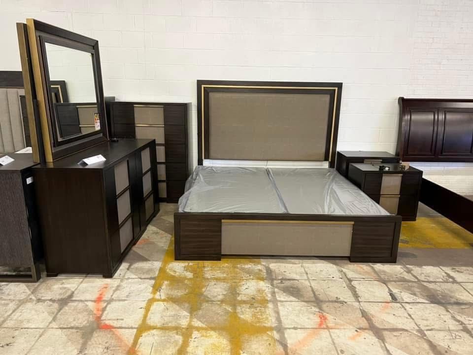 King Bedroom Set