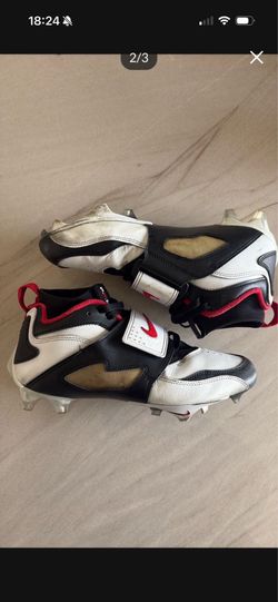 Nike Diamond Turf football cleats