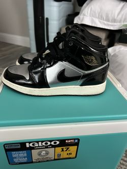 Jordan 1 Mid SE