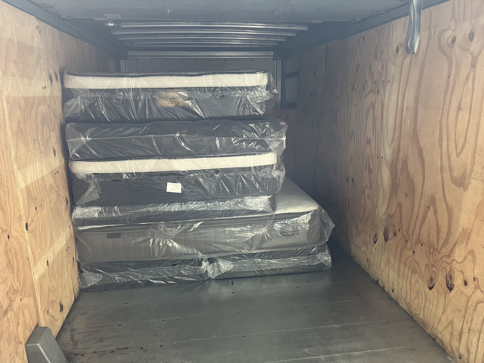 👀💥 PILLOW TOP MATTRESS ALL SIZE BRAND NEW STARTING AT $190 BEST PRICE IN TOWN👀💥