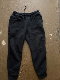 Nike tech sweats