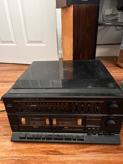 Fisher record player/ cassette player and radio