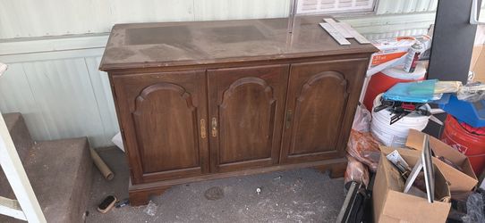 Free tv stand