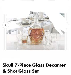 Skull Decanter And Glasses 