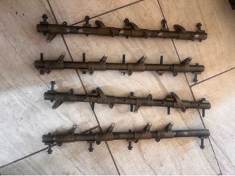 Engine rocker arm shaft