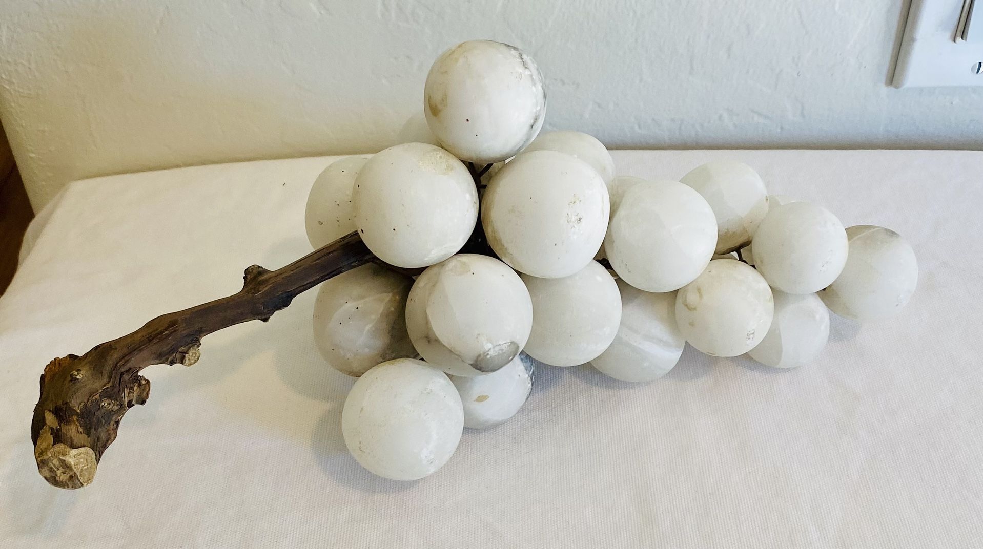 Vintage 13.5” Grapes Marble Alabaster Stone Grape Cluster Mid Century Modern MCM**