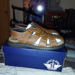 Sandal