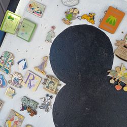 Disney Pins 