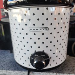 Shoes 8.5 25 Bucks  Look Anythinf Here Is 25 Bucks !