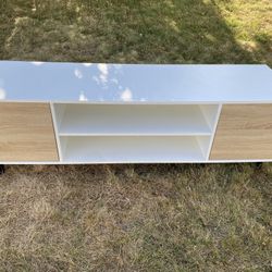Modern TV Stand 