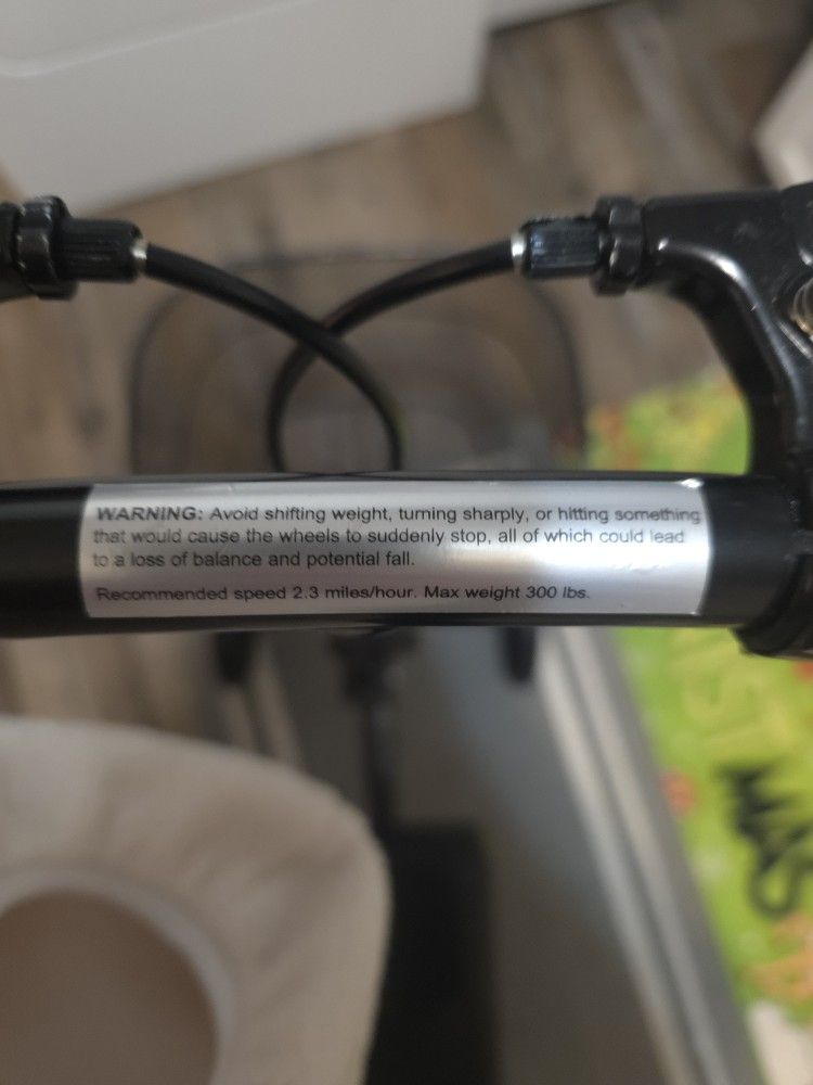 BodyMed Knee Scooter