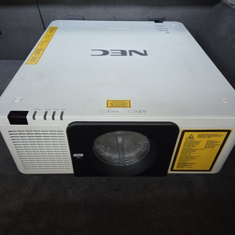 PRO NEC 8000Lms Laser Projector - ONLY 2k Hours! Perfect for GOLF SIMULATOR / Home Cinema
