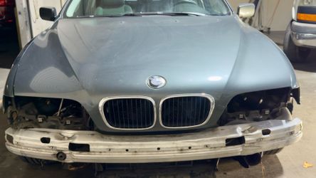 2002 BMW 530i E39 Part Out