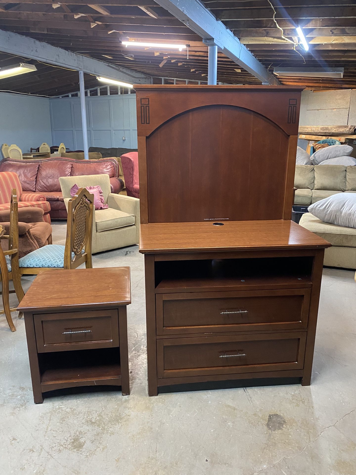 Nice Wooden TV Stand /Dresser with Nightstand (delivery available, read details)