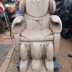 ideal Massage Chair (Shiatsu Massage)