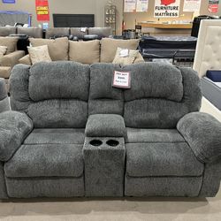 ‼️IN STOCK‼️ Brand New Reclining Love Seat Now Only $899.00!!