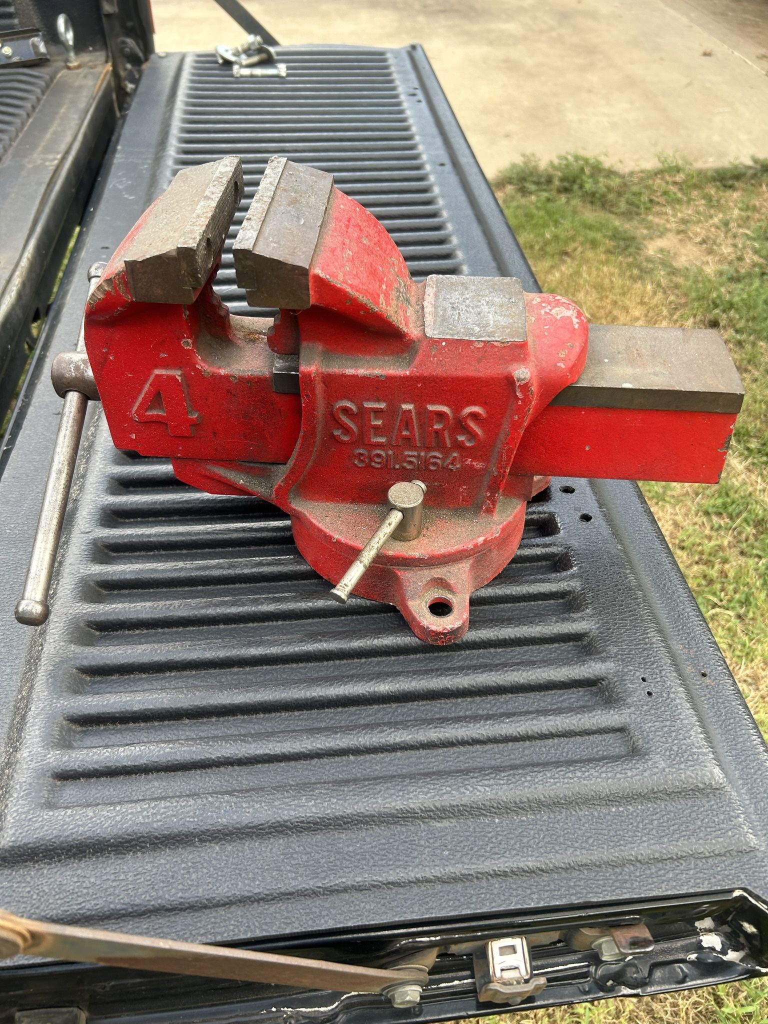 Vintage Sears 4” bench vise