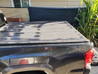 Tacoma 2nd generation 6ft bed cover