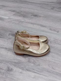 GAP toddler shoes size 5 new