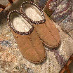 Ugg Tasman